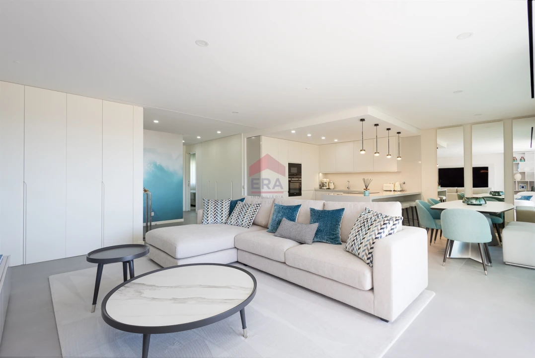 Apartamento T2 para Venda em Quarteira Foto 5