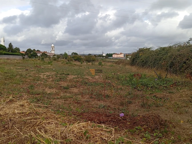 Terreno para Venda em Cidade da Maia Foto 18