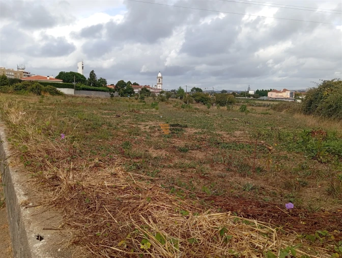 Terreno para Venda em Cidade da Maia Foto 17