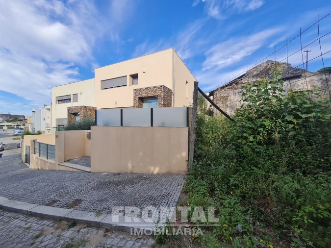 Moradia T0 para Venda em Aguas Santas Foto 15