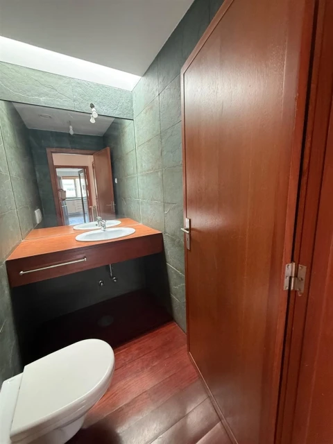 Apartamento T4 para Venda em Matosinhos e Leça da Palmeira