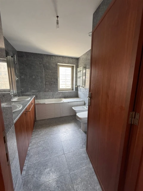 Apartamento T4 para Venda em Matosinhos e Leça da Palmeira
