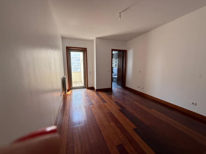Apartamento T4 para Venda em Matosinhos e Leça da Palmeira Foto 32