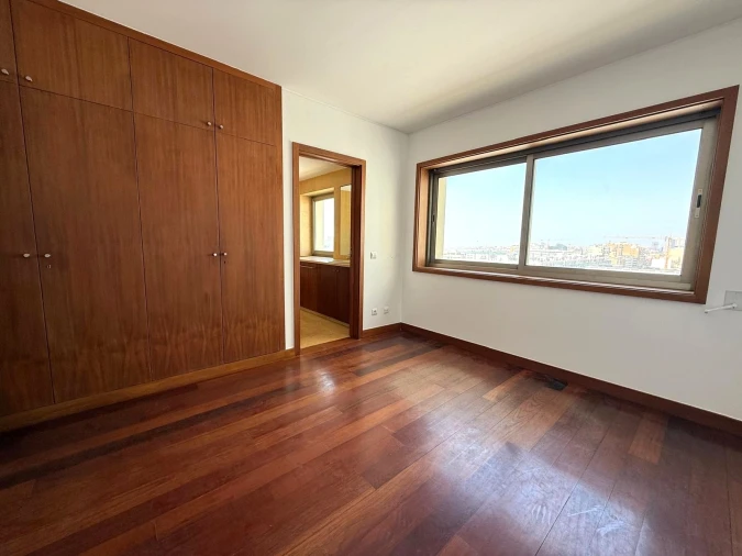 Apartamento T4 para Venda em Matosinhos e Leça da Palmeira Foto 28