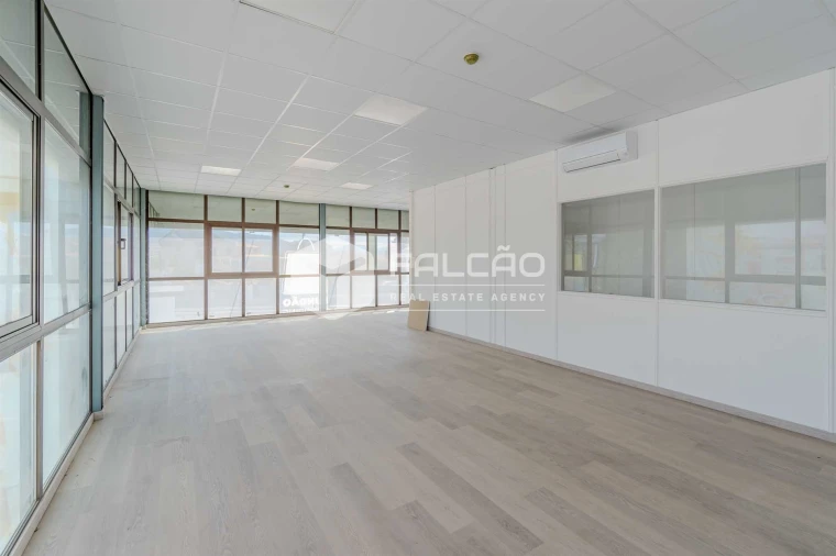 Escritório para Arrendamento em Fundão, Valverde, Donas, A. Joanes, A. Nova Cabo Foto 13
