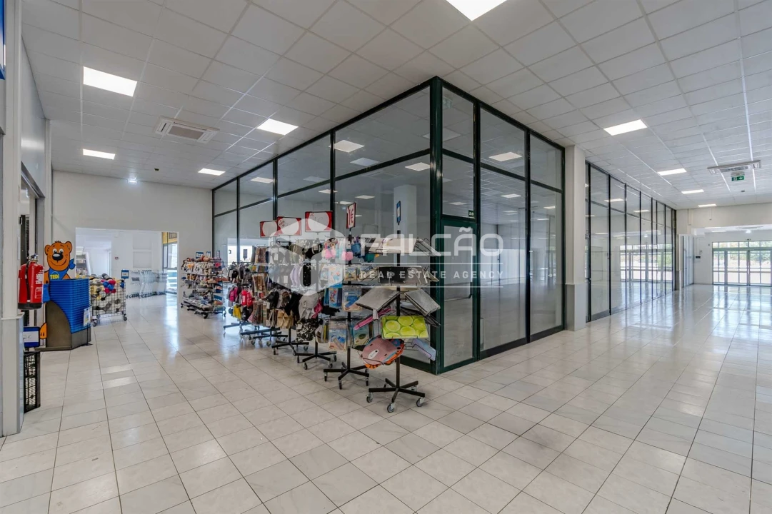 Loja para Arrendamento em Fundão, Valverde, Donas, A. Joanes, A. Nova Cabo Foto 7