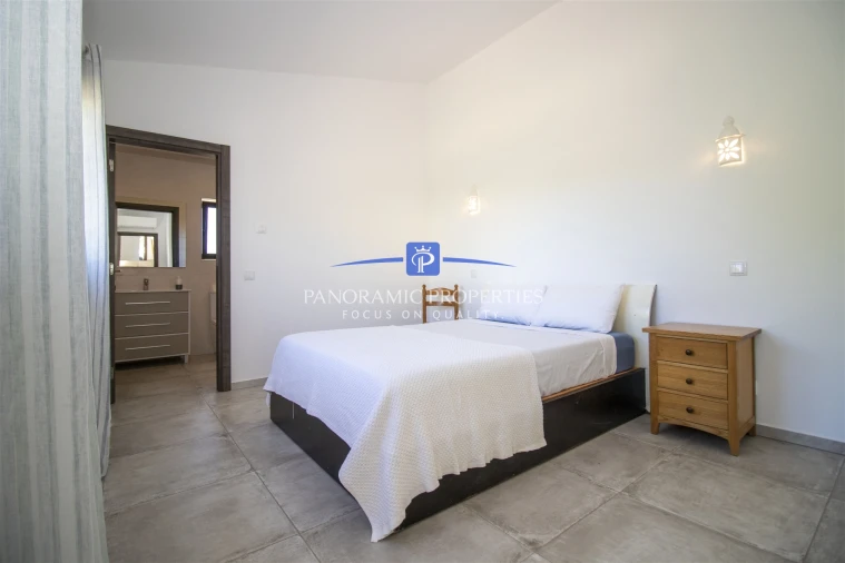 Moradia T4 para Venda em Lagoa e Carvoeiro Foto 16