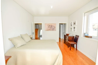Moradia T5 para Venda em Aldoar, Foz do Douro e Nevogilde