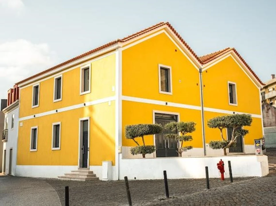 Negócio para Venda em Leiria, Pousos, Barreira e Cortes Foto 1