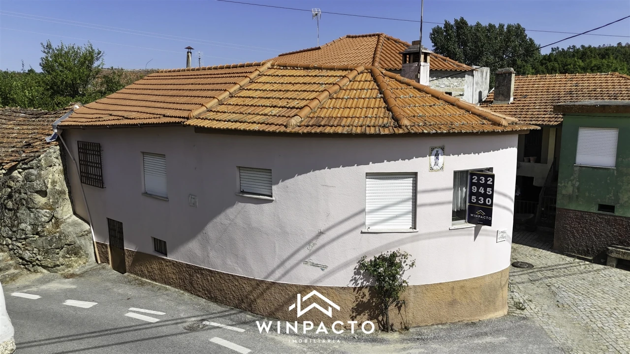 Moradia T1 para Venda em Santiago de Cassurrães e Póvoa de Cervães Foto 3