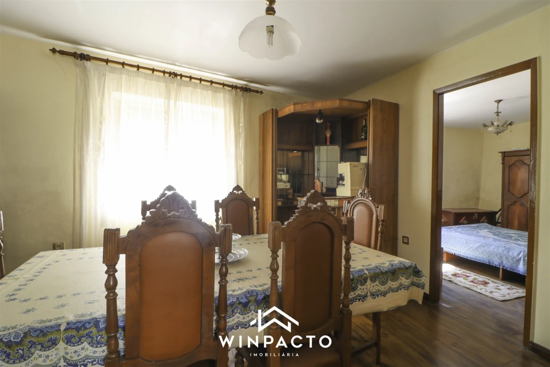 Moradia T1 para Venda em Santiago de Cassurrães e Póvoa de Cervães Foto 5