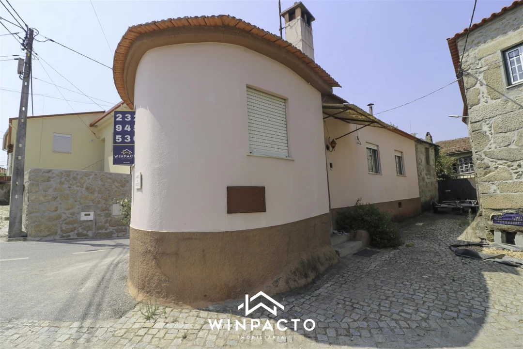 Moradia T1 para Venda em Santiago de Cassurrães e Póvoa de Cervães Foto 34