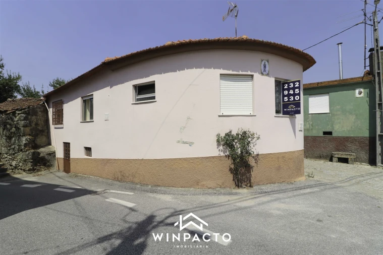 Moradia T1 para Venda em Santiago de Cassurrães e Póvoa de Cervães Foto 35