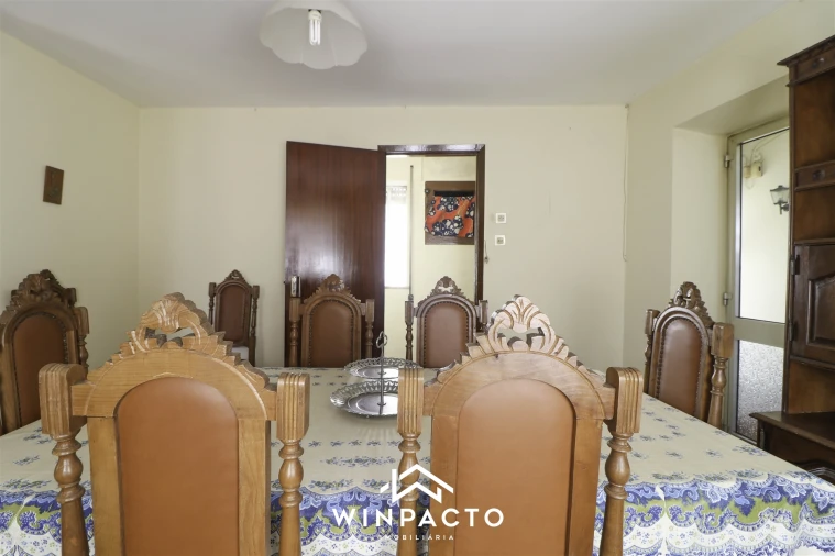 Moradia T1 para Venda em Santiago de Cassurrães e Póvoa de Cervães Foto 8