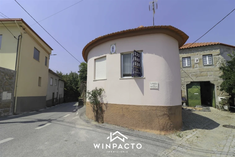 Moradia T1 para Venda em Santiago de Cassurrães e Póvoa de Cervães Foto 33