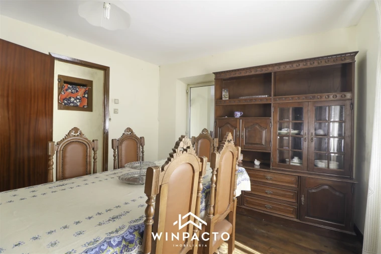 Moradia T1 para Venda em Santiago de Cassurrães e Póvoa de Cervães Foto 11