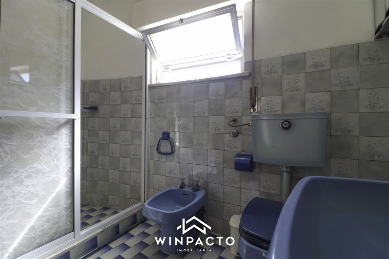 Moradia T1 para Venda em Santiago de Cassurrães e Póvoa de Cervães Foto 27