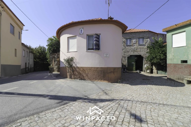 Moradia T1 para Venda em Santiago de Cassurrães e Póvoa de Cervães Foto 31