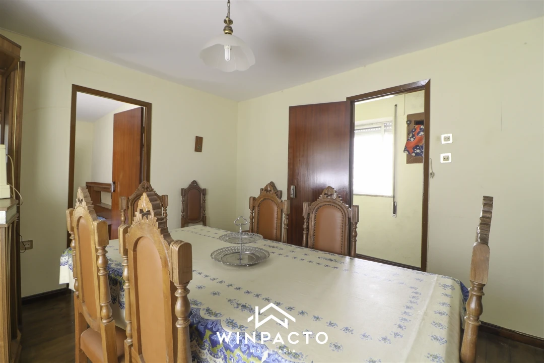 Moradia T1 para Venda em Santiago de Cassurrães e Póvoa de Cervães Foto 7