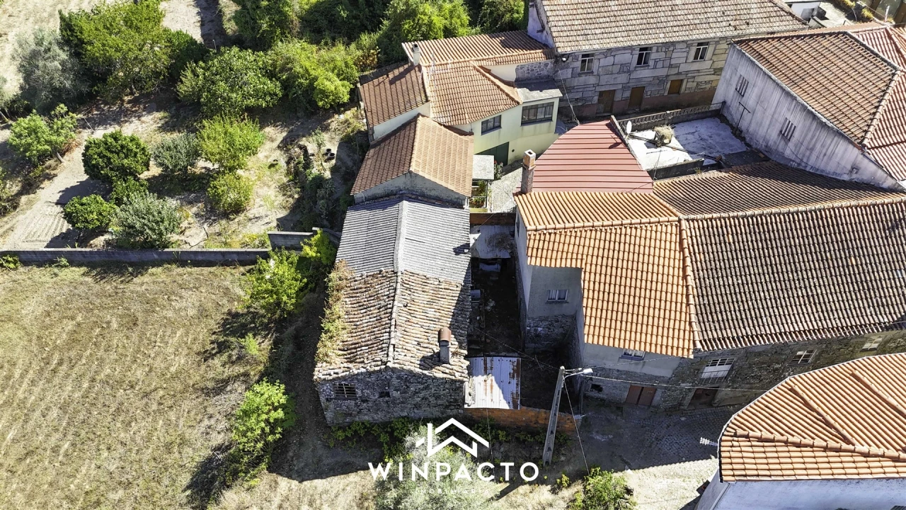 Moradia T3 para Venda em Cunha Baixa Foto 5