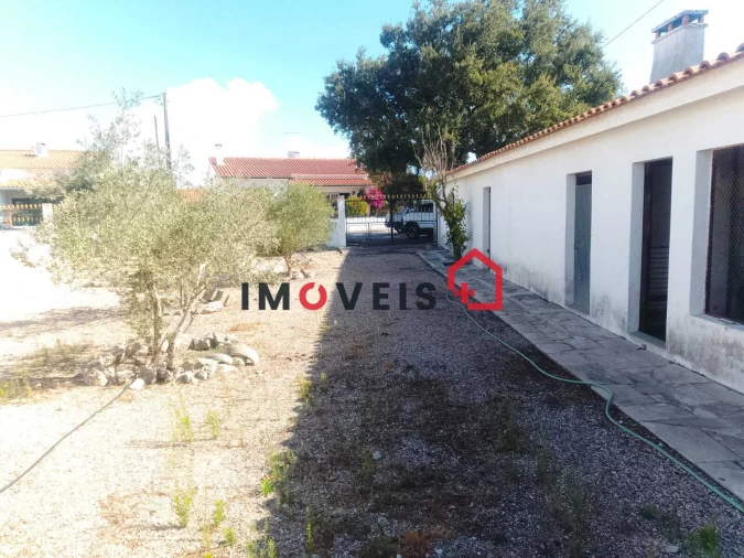 Moradia T5 para Venda em Vale de Santarem Foto 14