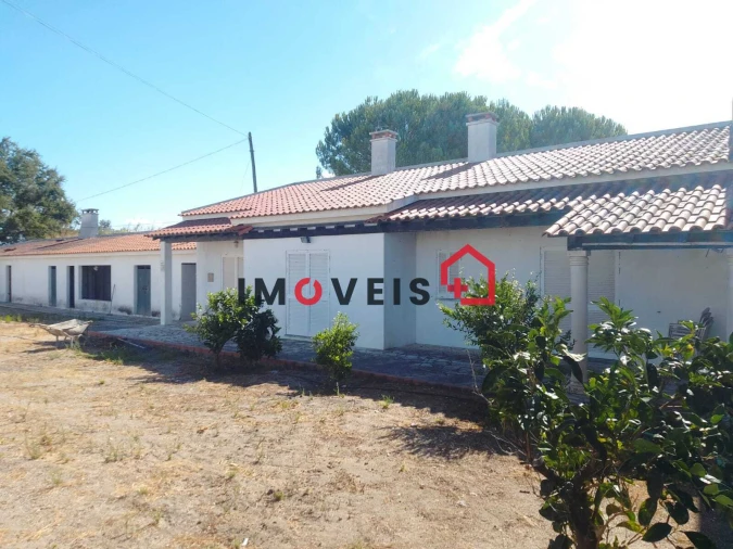 Moradia T5 para Venda em Vale de Santarem Foto 19