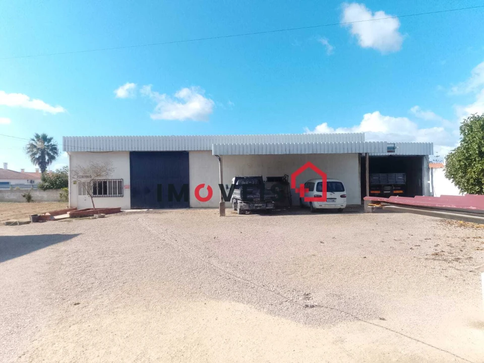 Moradia T5 para Venda em Vale de Santarem Foto 10