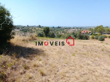 Terreno para Venda em Romeira e Várzea