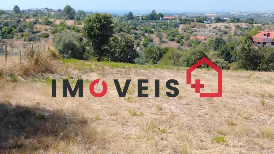 Terreno para Venda em Romeira e Várzea