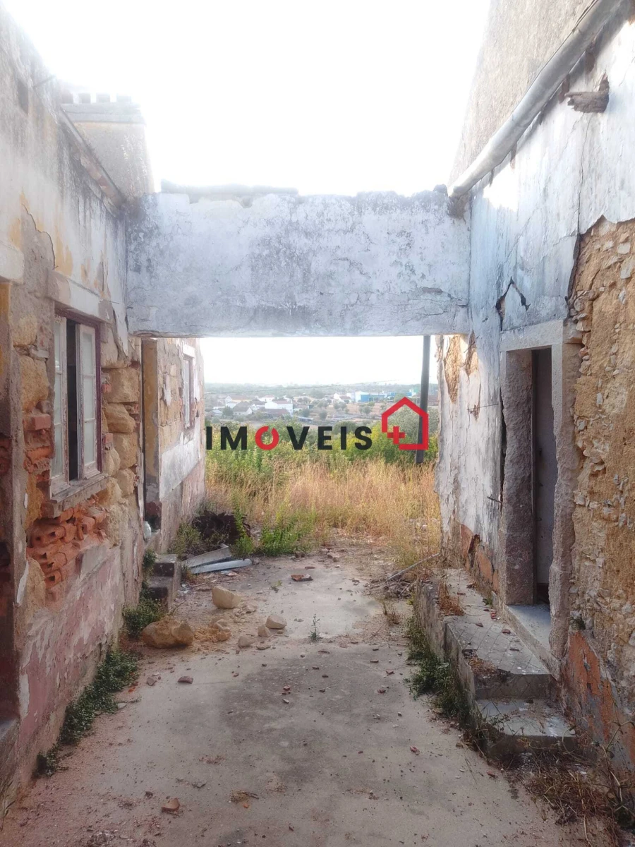 Moradia T2 para Venda em Achete, Azoia de Baixo e Póvoa de Santarém Foto 3