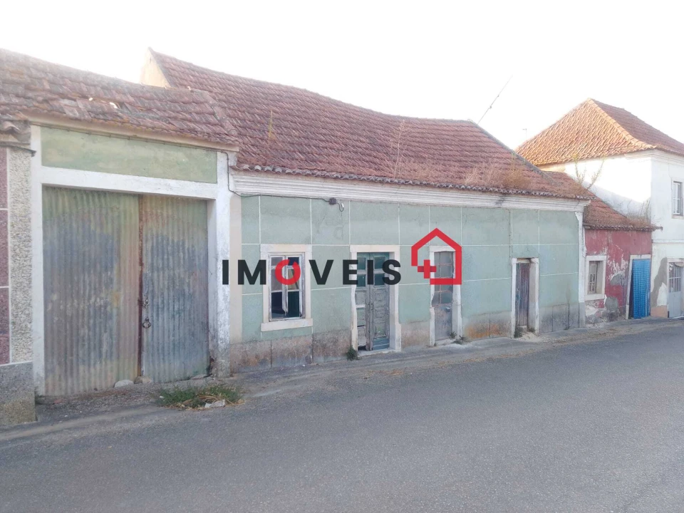 Moradia T2 para Venda em Achete, Azoia de Baixo e Póvoa de Santarém Foto 1