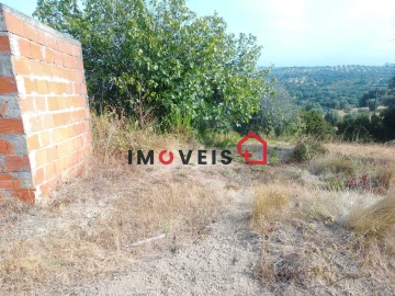 Terreno para Venda em Achete, Azoia de Baixo e Póvoa de Santarém