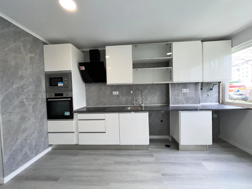 Apartamento T2 para Venda em Oeiras e São Julião da Barra, Paço de Arcos e Caxias Foto 1