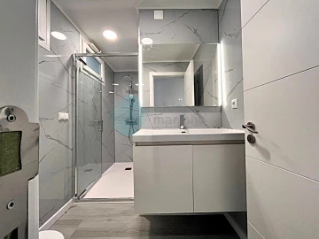 Apartamento T2 para Venda em Oeiras e São Julião da Barra, Paço de Arcos e Caxias