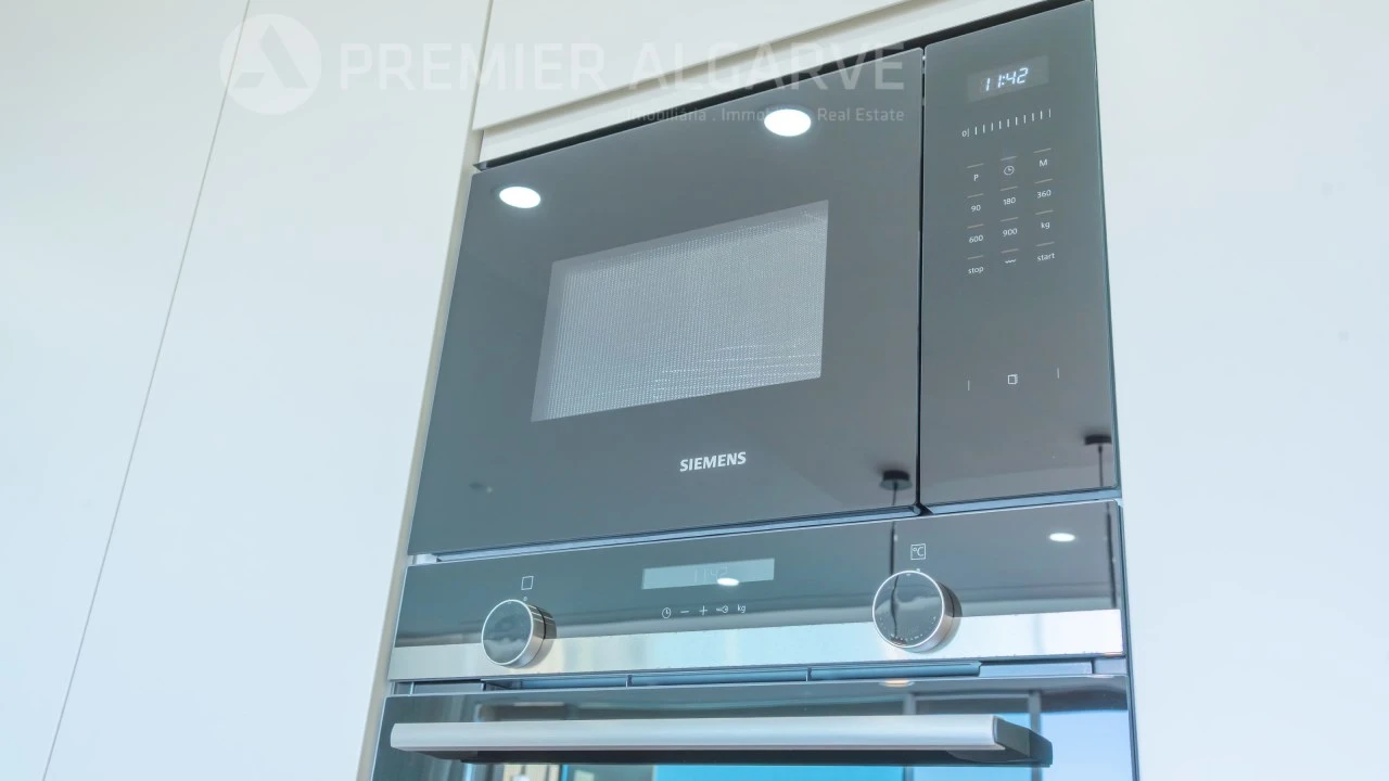 Apartamento T2 para Venda em Quarteira Foto 32