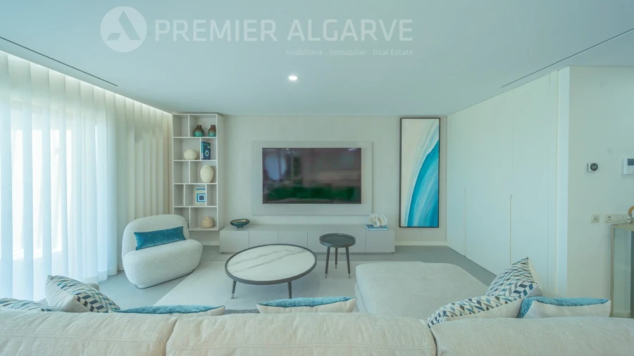 Apartamento T2 para Venda em Quarteira Foto 11