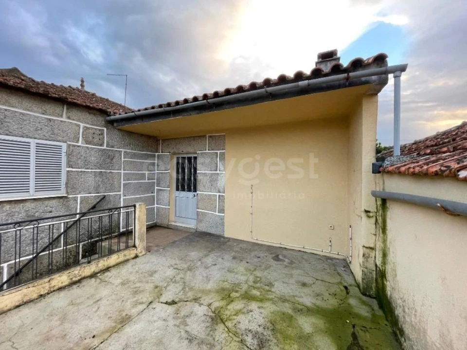 Moradia T3 para Venda em Sebadelhe Foto 6