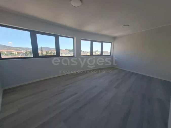 Apartamento T4 para Venda em São Vicente (Braga) Foto 7