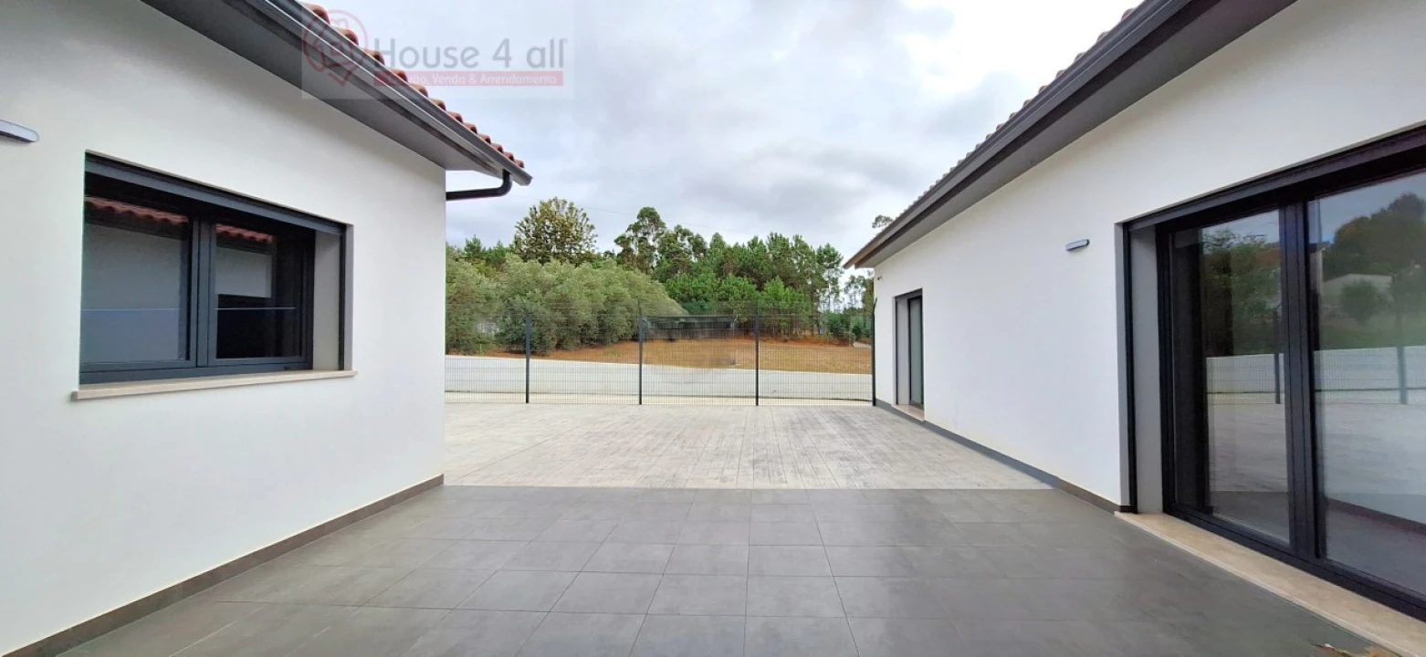 Moradia T3 para Venda em Bidoeira de Cima Foto 52