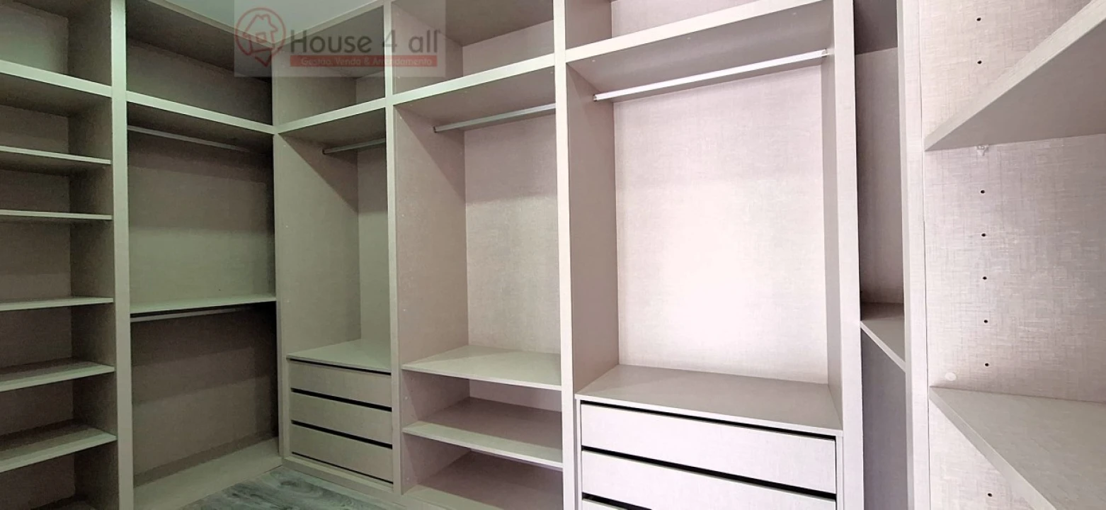 Moradia T3 para Venda em Bidoeira de Cima Foto 28