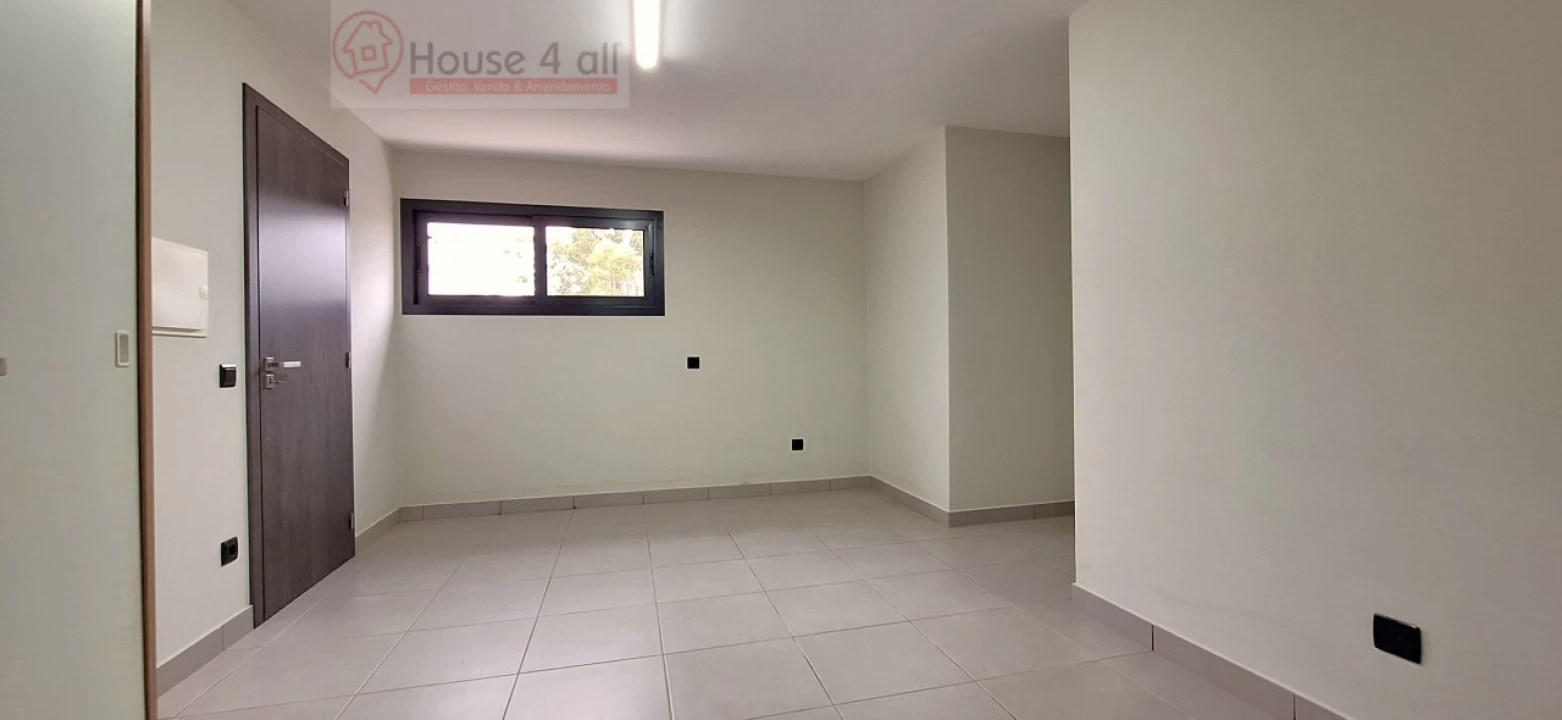 Moradia T3 para Venda em Bidoeira de Cima Foto 39