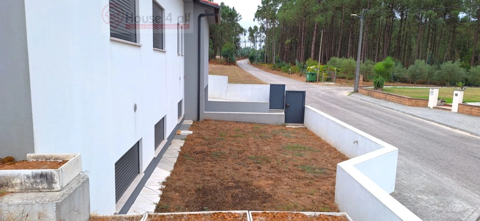 Moradia T3 para Venda em Bidoeira de Cima Foto 54