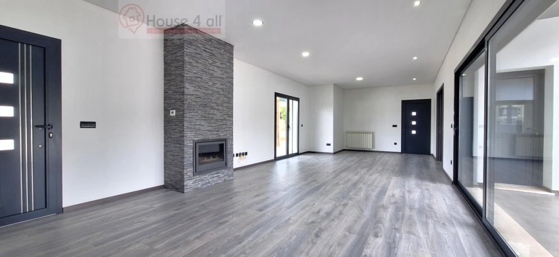 Moradia T3 para Venda em Bidoeira de Cima Foto 8