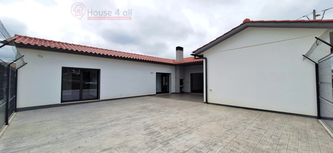 Moradia T3 para Venda em Bidoeira de Cima Foto 48