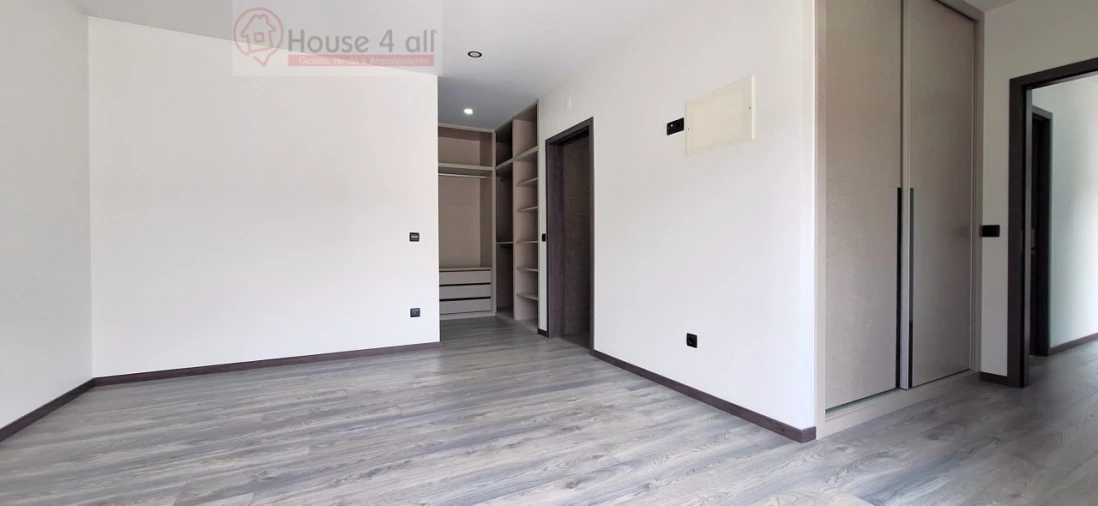 Moradia T3 para Venda em Bidoeira de Cima Foto 26