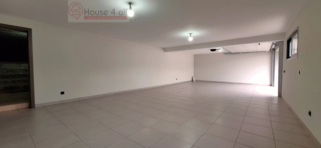 Moradia T3 para Venda em Bidoeira de Cima Foto 40