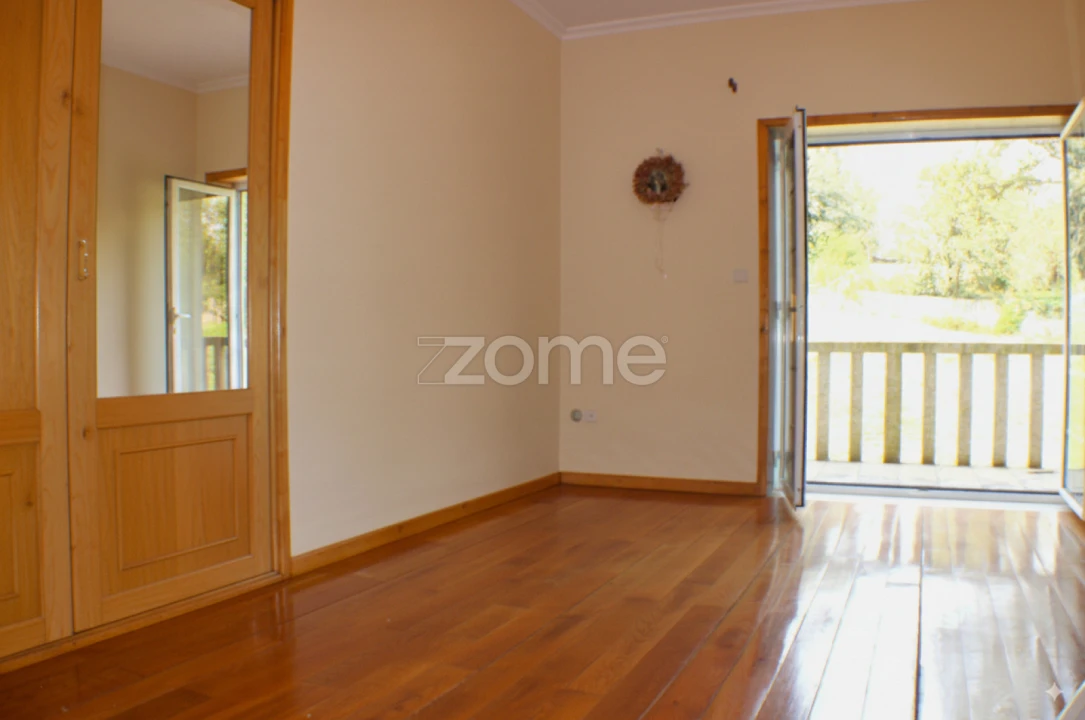 Moradia T4 para Venda em Cervos Foto 21