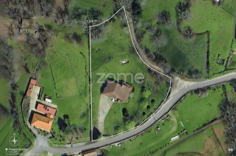 Moradia T4 para Venda em Cervos Foto 30