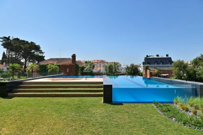 Apartamento T4 para Venda em Carcavelos e Parede