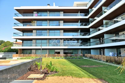 Apartamento T4 para Venda em Carcavelos e Parede